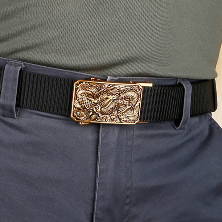Cintura da uomo in nylon con fibbia automatica a forma di drago arrotolato in oro