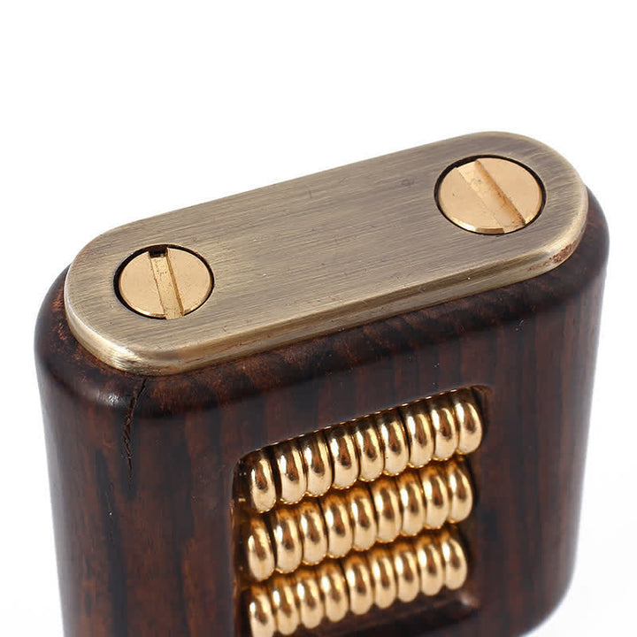 Accendino a cherosene con anello decorativo in metallo e corpo in legno - image 3