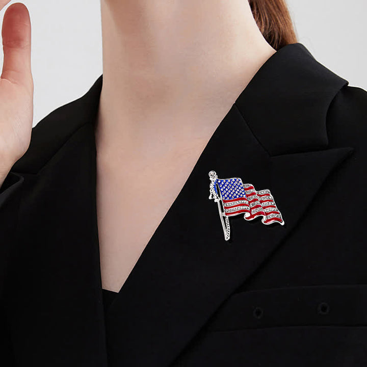 Spilla con strass scintillanti della bandiera americana patriottica - image 1
