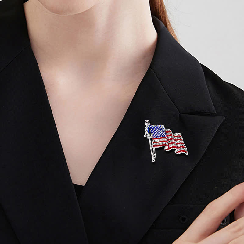 Spilla con strass scintillanti della bandiera americana patriottica - image 2
