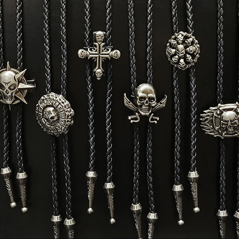 Cravatta Bolo con ciondolo in argento con testa di teschio in stile punk - image 1