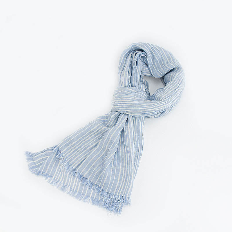 Sciarpa sottile leggera con motivo a strisce e linee bianche - Azzurro cielo - image 0