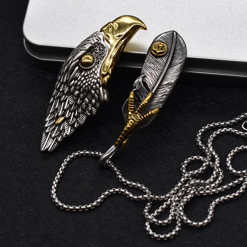 Collana con ciondolo a forma di piuma con coltello nascosto di aquila calva - image 8