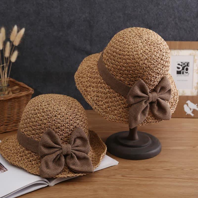 Cappello da sole pieghevole in paglia con nodo a fiocco, lavorato all'uncinetto sulla spiaggia - image 1