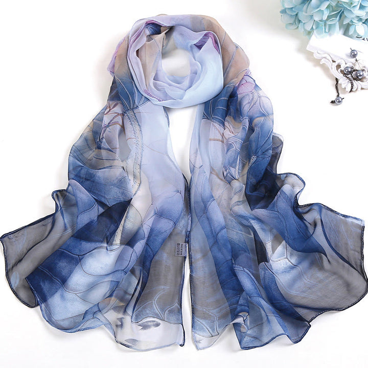 Sciarpa da spiaggia/protezione solare da donna in morbido chiffon estivo con motivo floreale. - #3 Azzurro - image 2