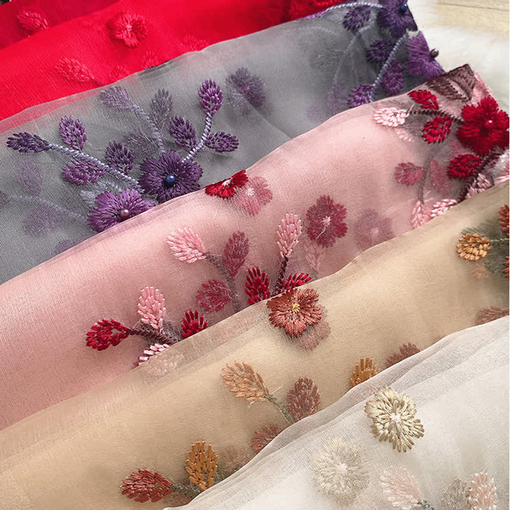 Sciarpa estiva sottile con bordo dorato ricamato con fiori di betulla - image 2