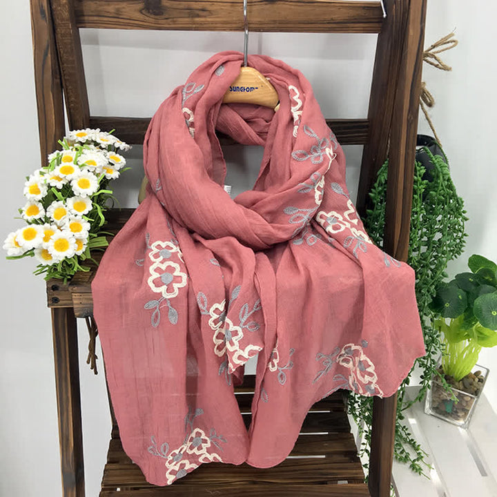 Sciarpa sottile da donna con ricamo floreale in lino e cotone nazionale - image 18