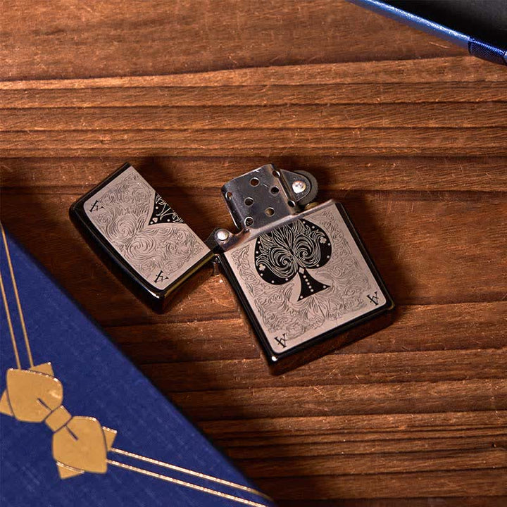 Accendino da sposo con fiaschetta in argento, asso di picche, 2 pezzi, confezione regalo - image 3