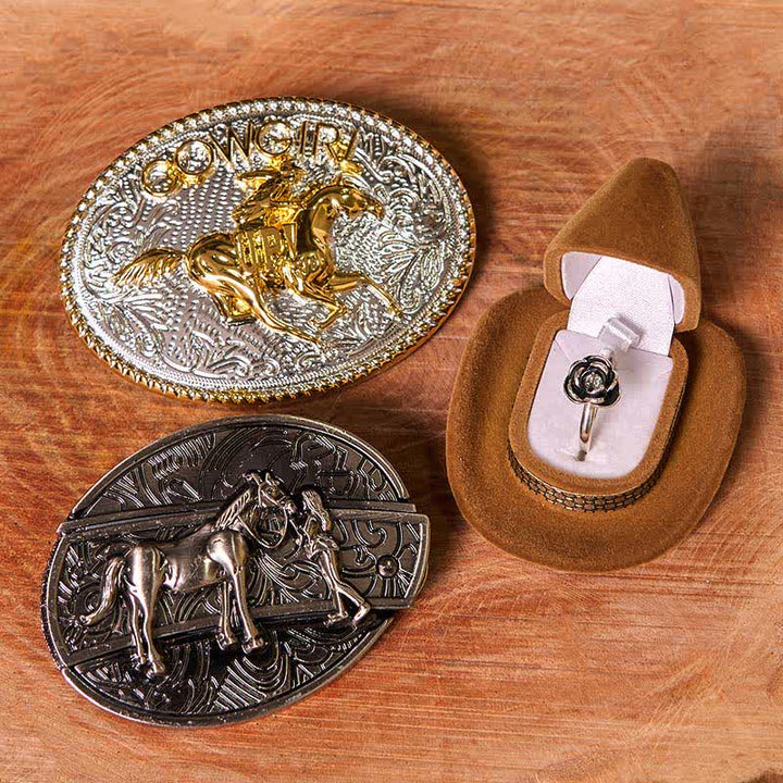 Set di anelli con fibbia per cintura con rosa intrecciata, stile western da cowgirl, con coltello nascosto - Cavallo in corsa - Senza cintura - Cintura non inclusa - image 1