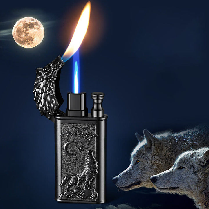 Accendino a butano ricaricabile con doppia fiamma e motivo Roaring Wolf in rilievo - Nero - image 0