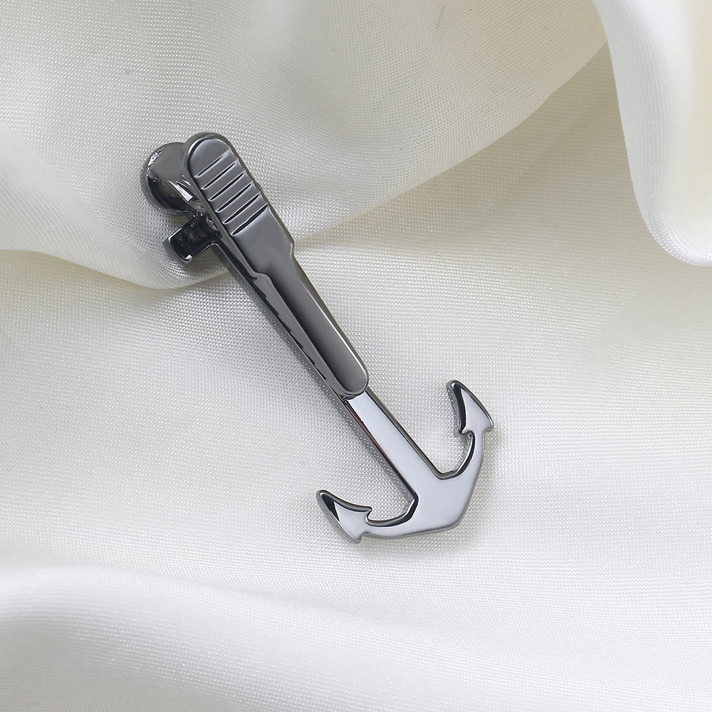 Fermacravatta con ancora grigio scuro per abbigliamento maschile - image 3
