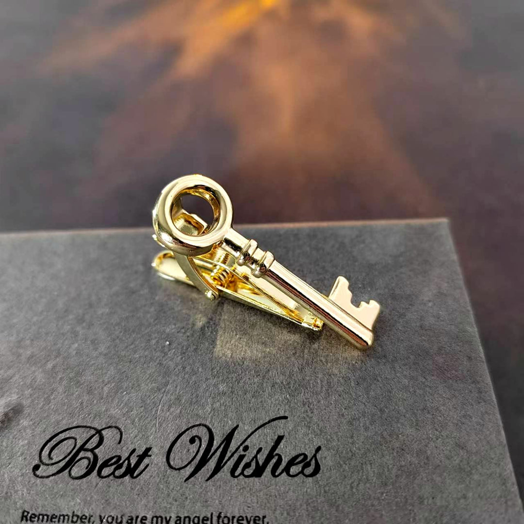 Fermacravatta con chiave in argento dorato per abbigliamento maschile - Oro - image 0