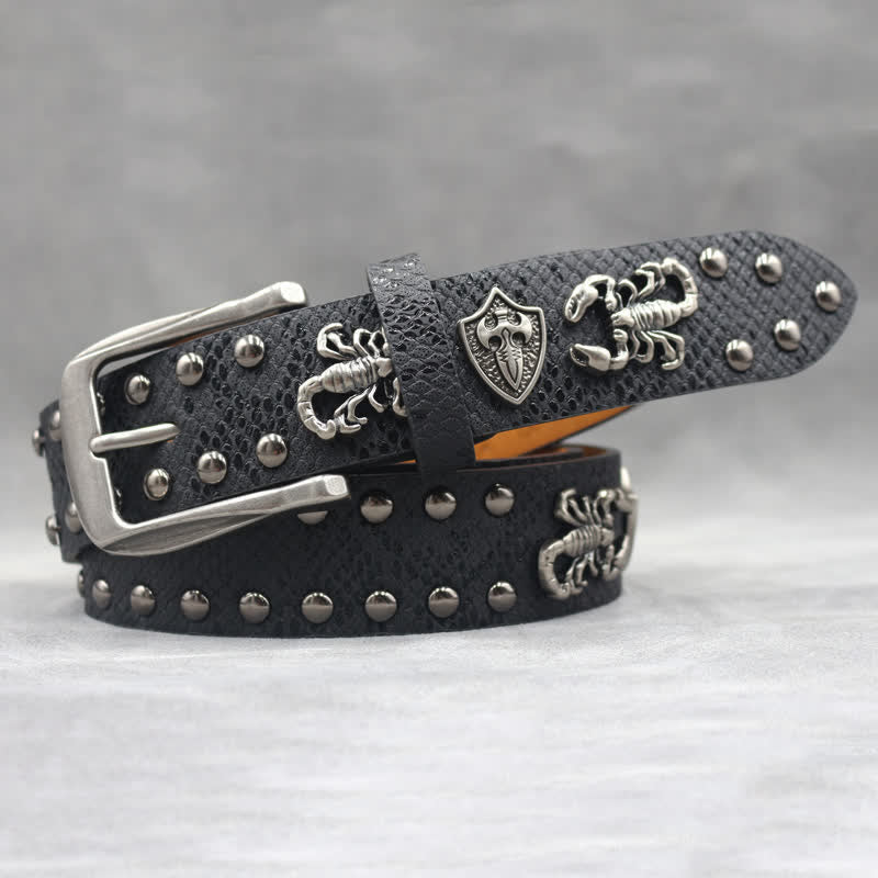 Cintura in pelle stampata con rivetti a forma di scorpione in argento antico - image 3