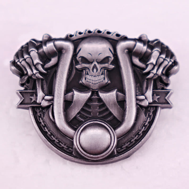 Spilla punk in argento con scheletro da motociclista - image 1