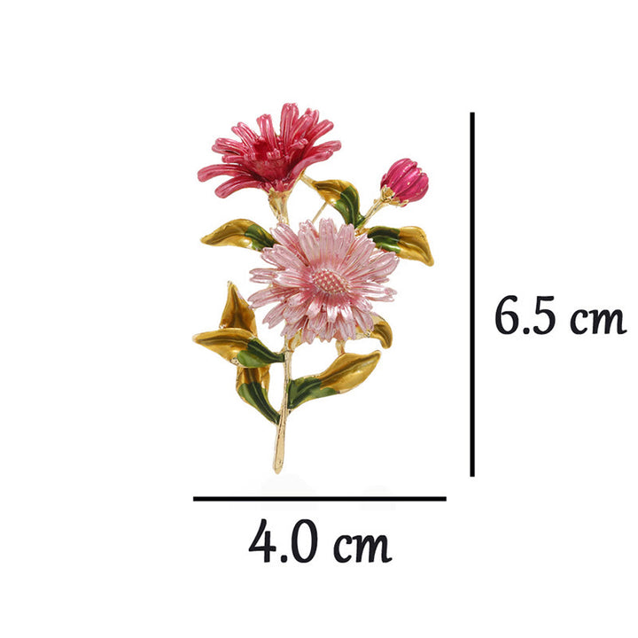 Spilla smaltata con bouquet di margherite da donna - image 3