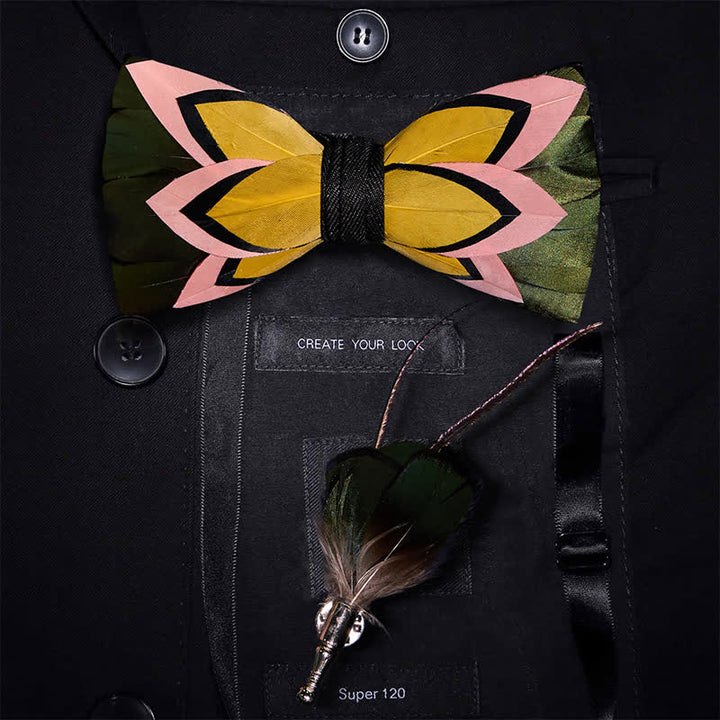 Papillon con piume nere iridescenti e spilla da bavero - Nero iridescente - image 0