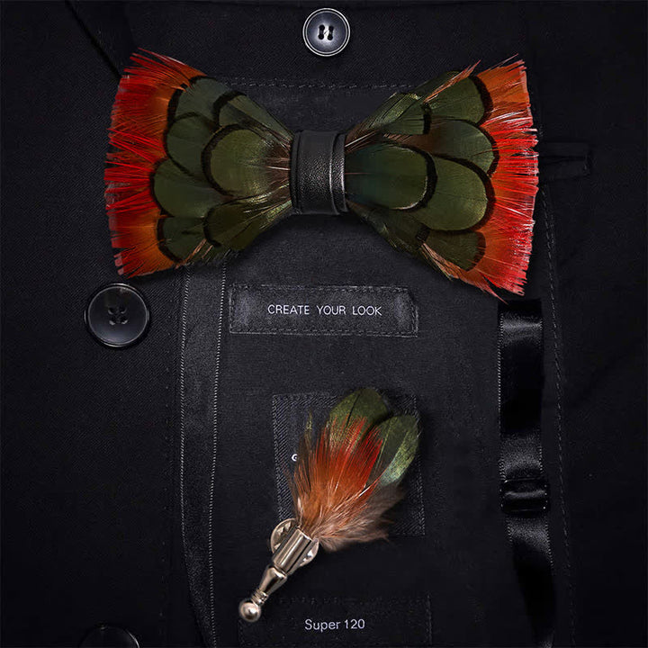 Papillon con piume di fagiano verde-arancio con spilla da bavero - Arancione e verde scuro - image 0