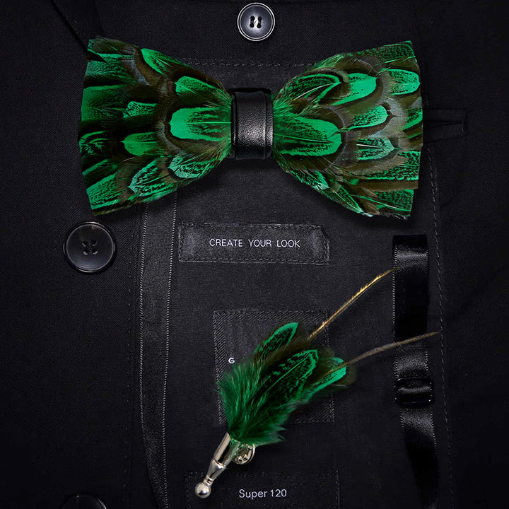 Papillon con piume di pavone verde foresta e nero con spilla da bavero - Verde foresta e nero - image 0