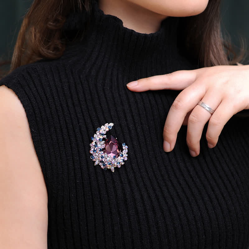Spilla da donna a forma di mezzaluna con cristalli lucidi - image 3