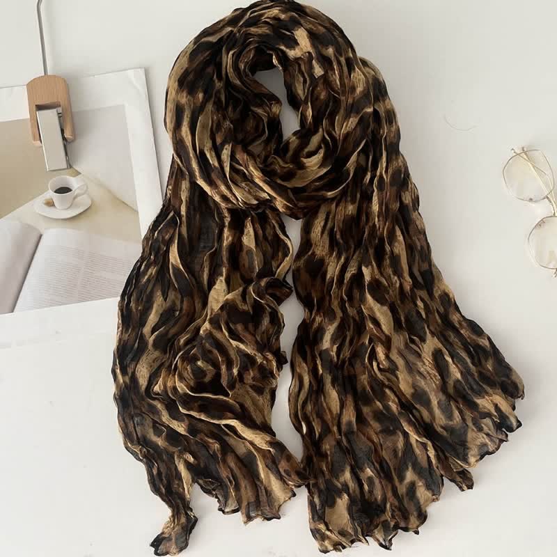Sciarpa autunnale sottile in lino e cotone plissettato con stampa leopardata da donna - Marrone - image 0