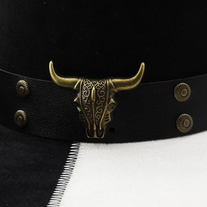 Cappello da cowboy in finta pelle scamosciata con fascia a contrasto in bianco e nero con rivetti a forma di toro - image 6
