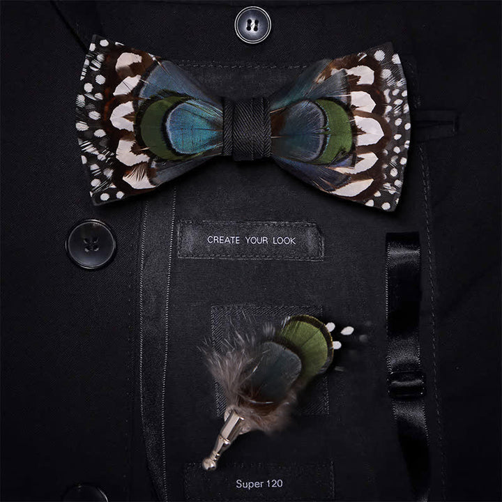 Papillon con spilla da bavero in piuma d'oca blu e bianca della Guinea - Blu e bianco - image 0