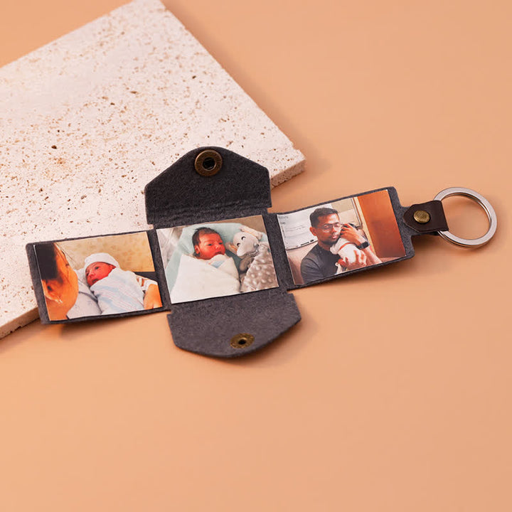 Portachiavi in pelle marrone con 3 foto incise e testo personalizzato - image 2
