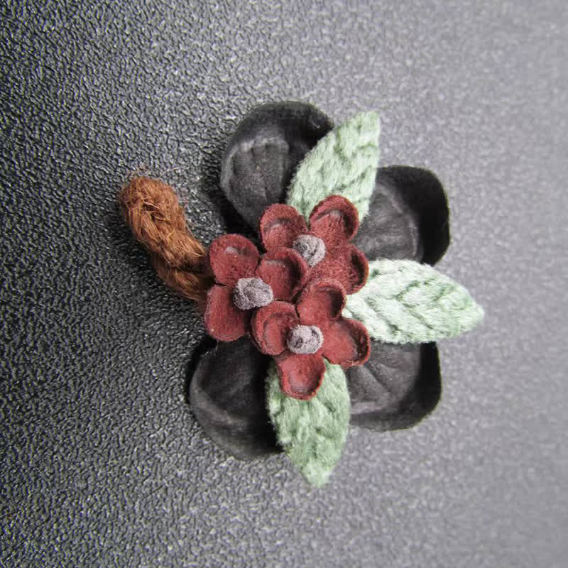 Spilla in stoffa con fiori di margherite rosse da sposa dal design originale - image 2