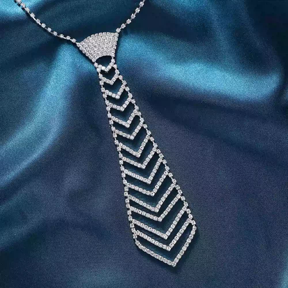 Collana con cravatta creativa in cristallo e strass a forma di strisce - Argento - image 0