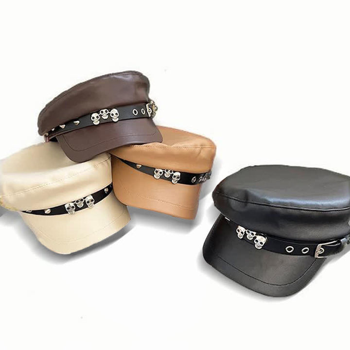 Cappello basco unisex in pelle con teschio borchiato in stile scuro - image 1