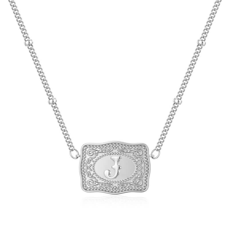 Collana con lettera iniziale in rilievo in argento - J - image 10