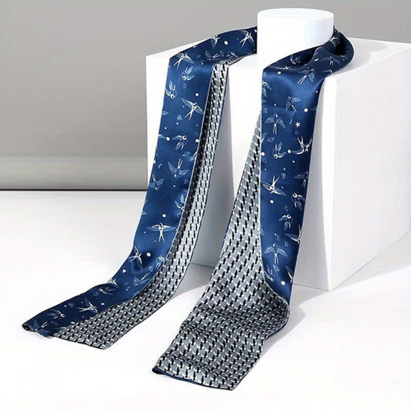 Sciarpa lunga e sottile in seta da uomo, motivo: rondine blu cielo bianco, a doppia faccia - image 2