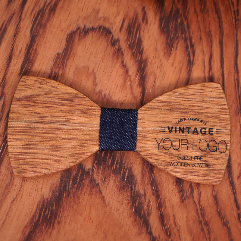 Papillon da uomo in legno di begonia inciso con nome personalizzato per matrimonio - image 0