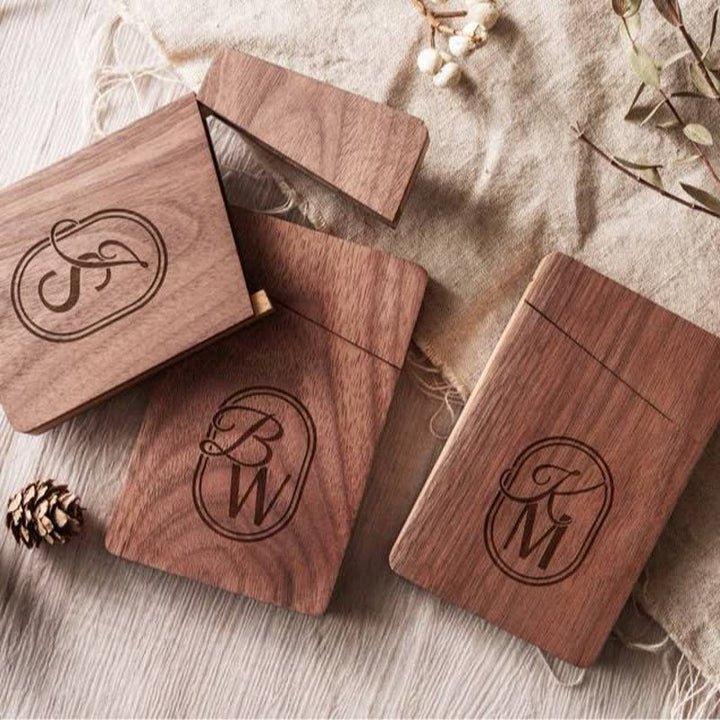 Porta biglietti da visita in legno con nome inciso personalizzato - image 6