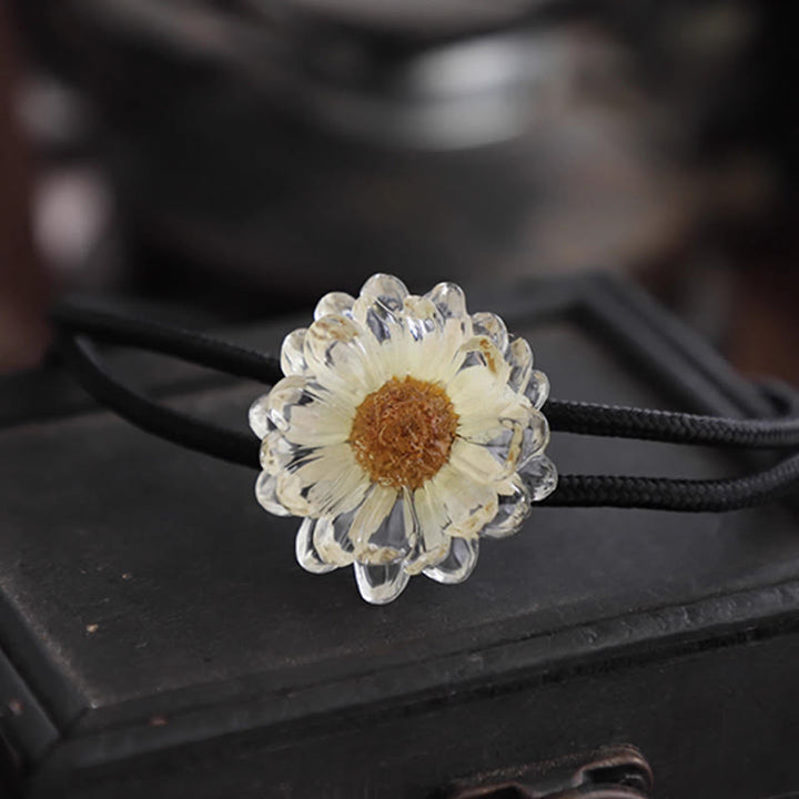 Cravatta Bolo da donna con margherite essiccate fatte a mano - Un po' di giallo - Corda morbida - image 5