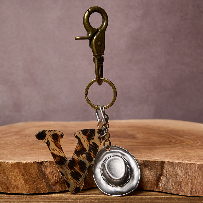 Portachiavi con ciondolo a forma di lettera con stampa leopardata e cappello da cowboy - image 2