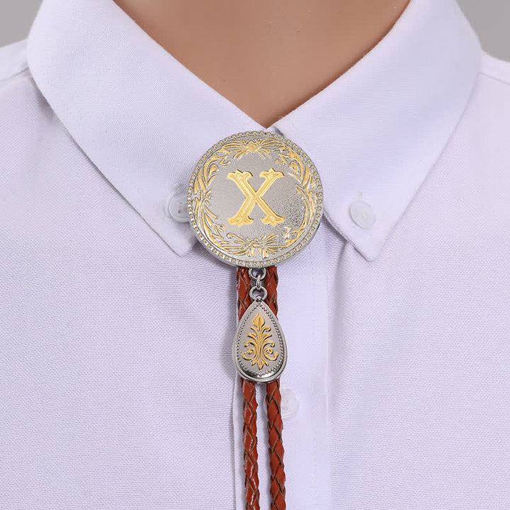 Cravatta Bolo in pelle marrone con iniziale e ciondolo a forma di lacrima - Oro - X - image 26