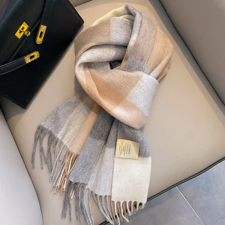 Sciarpa unisex in calda lana con motivo a quadri e nappe - #9 - image 13