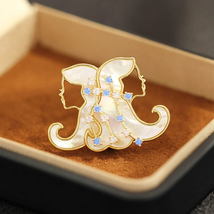 Spilla in oro con 12 costellazioni in madreperla e cristallo blu - Gemelli - image 4