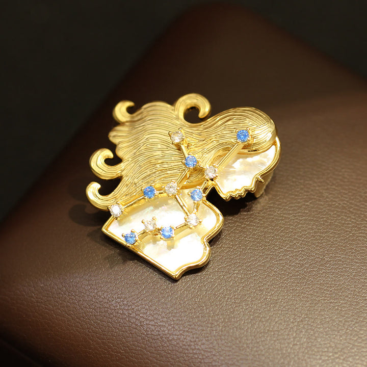 Spilla in oro con 12 costellazioni in madreperla e cristallo blu - Vergine - image 10