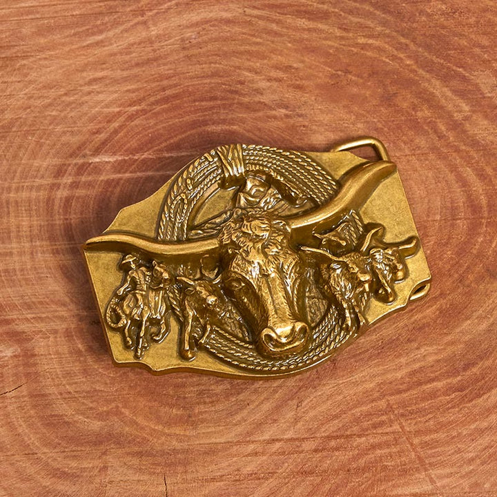 Cintura da uomo in pelle con fibbia a testa di toro color oro e argento in stile western - image 2