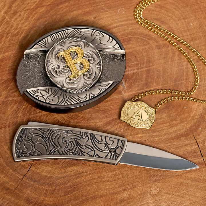 Set di collana in oro con fibbia per cintura con coltello nascosto fai da te e lettera iniziale - image 1