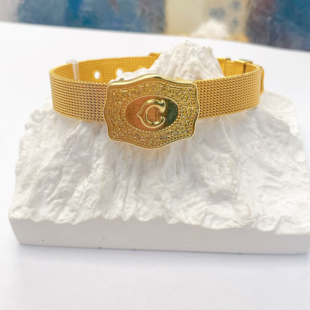 Bracciale glamour con iniziale incisa color oro - C - image 2