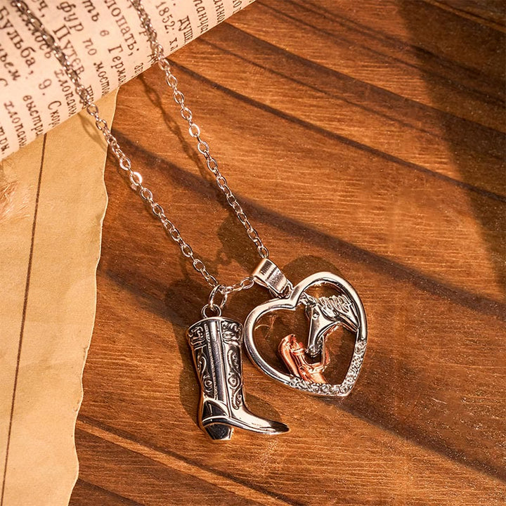 Collana in stile western con testa di cavallo e stivale a forma di cuore in argento. - Argento - image 0