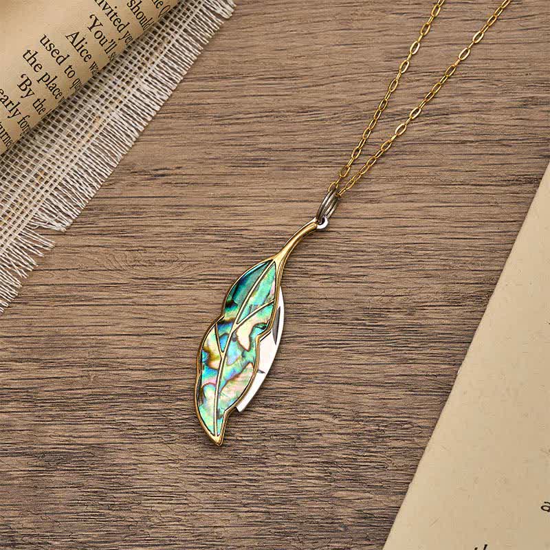 Collana con coltellino tascabile funzionale a forma di foglia in abalone - image 4