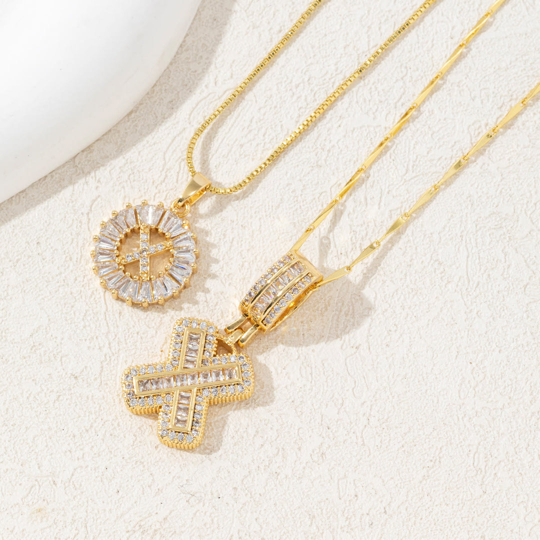 Collana con ciondolo a lettera interamente tempestata di diamanti, placcata in oro. - D'oro - X - image 26