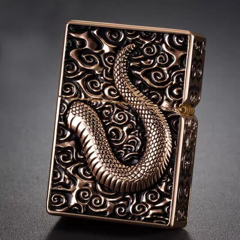 Accendino a cherosene ricaricabile Cobra serpente nero e oro - image 1
