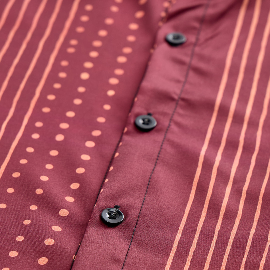 Camicia a maniche corte a righe e pois di ispirazione etnica - image 6