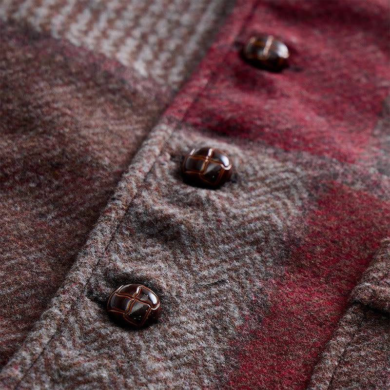 Gilet da uomo in tinta calda con motivo patchwork a spina di pesce. - image 17
