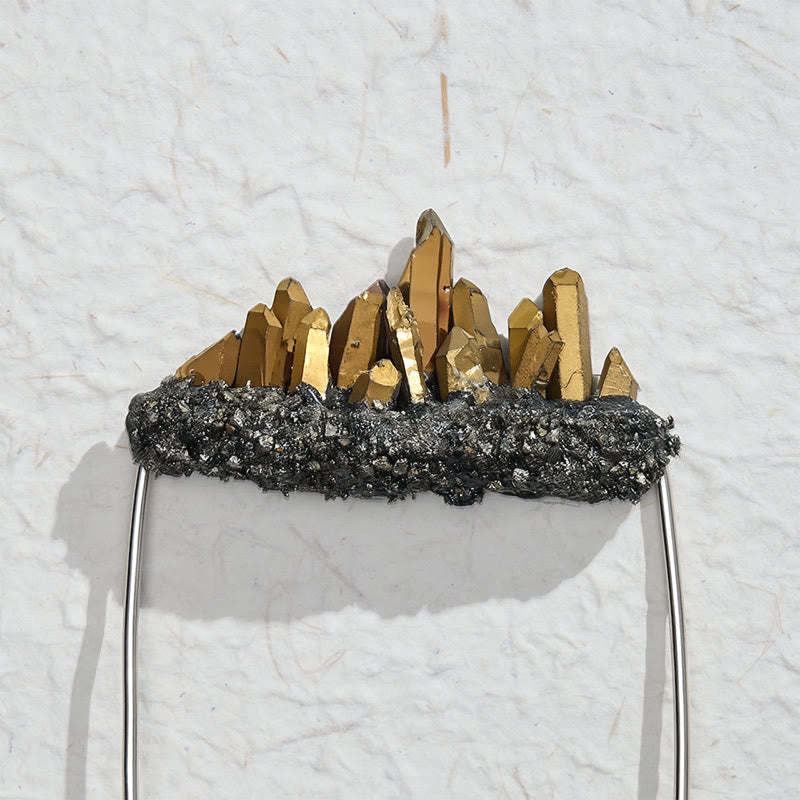 Spilla da taschino a forma di corona in cristallo naturale, realizzata a mano. - image 19